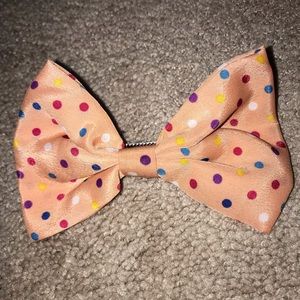 Super cute pink multicolor polka dot hair bow🎀